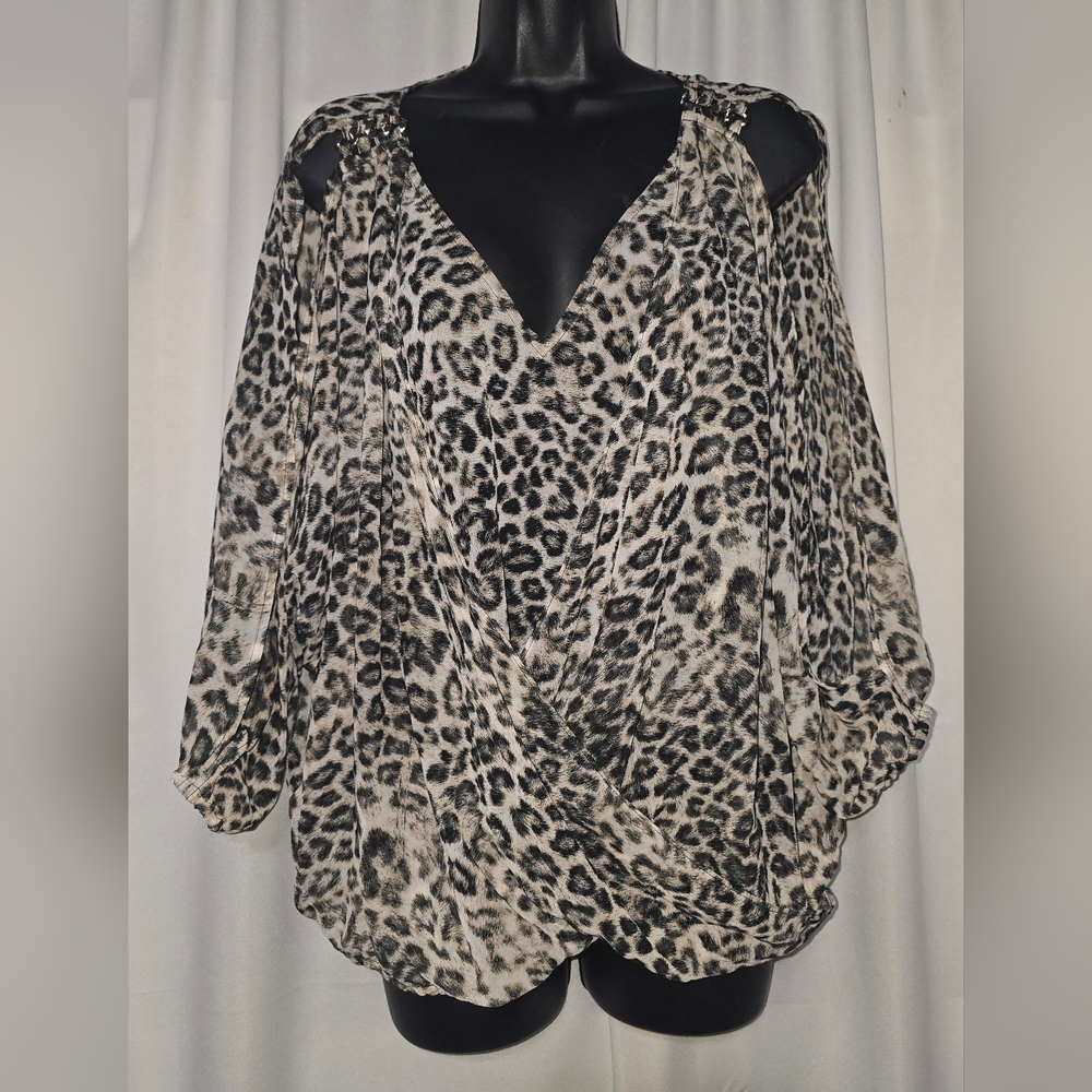 Jennifer Lopez Cheetah Animal Top Sheer Women's Medium Slit 3/4 Sleeves